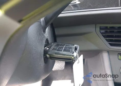 2019 Volkswagen Jetta 1.4T R-Line/1.4T S/1.4T Se z USA, uszkodzony, nr VIN 3VWCB7BU5KM175700